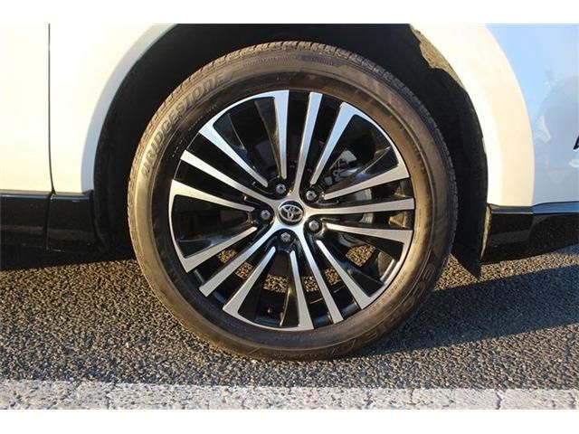 TOYOTA HARRIER PHEV 2023 Image 31