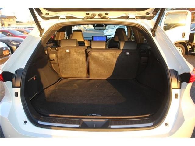 TOYOTA HARRIER PHEV 2023 Image 31