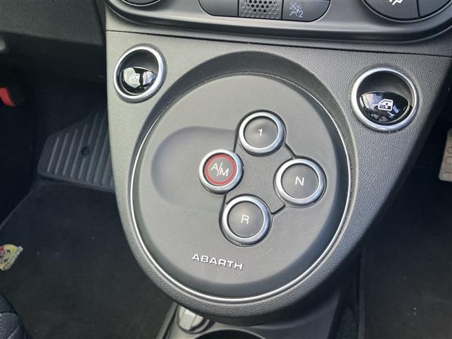 FIAT ABARTH 595C 2020 Image 31