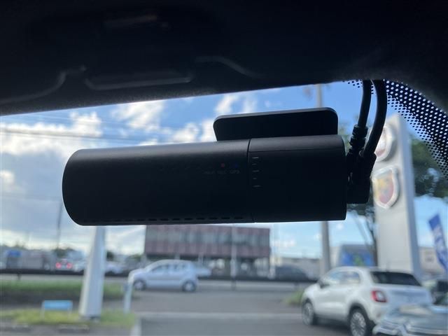 FIAT ABARTH 595C 2020 Image 31