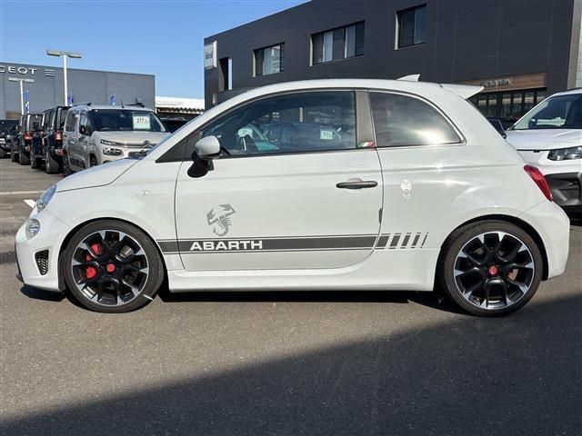FIAT ABARTH 595 2019 Image 31