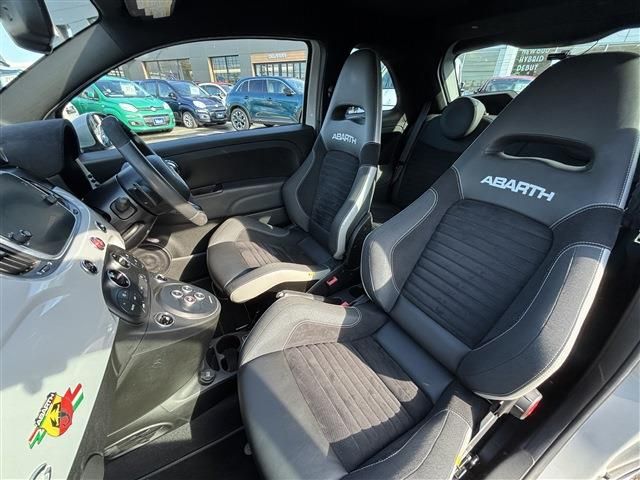 FIAT ABARTH 595 2019 Image 31