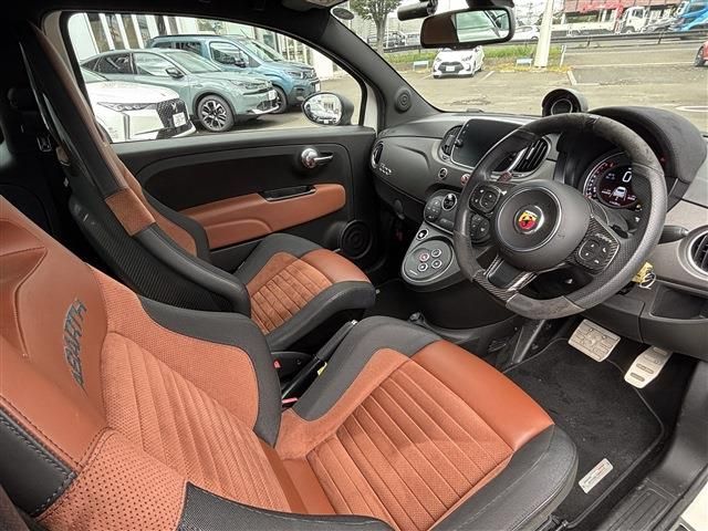 FIAT ABARTH 595 2019 Image 31