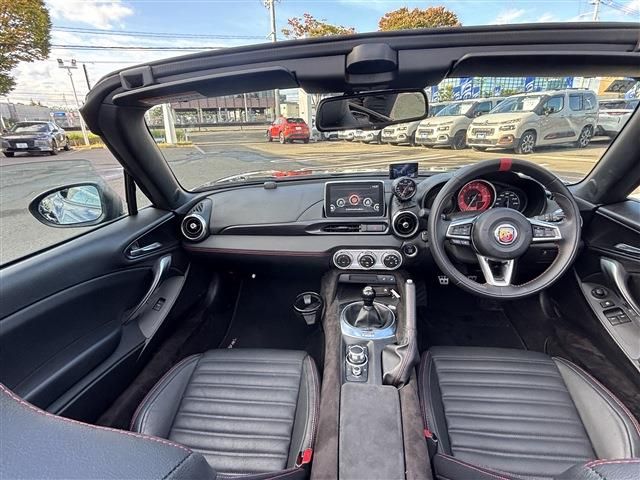 FIAT ABARTH 124 SPIDER 2018 Image 31