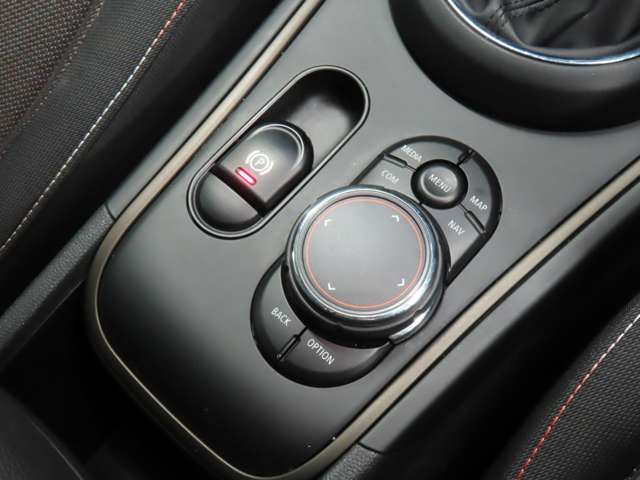 BMW MINI COOPER D CR 2019 Image 31