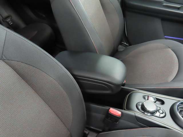 BMW MINI COOPER D CR 2019 Image 31