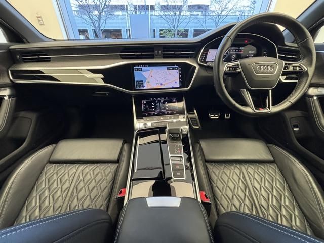 AUDI S6 2021 Image 31