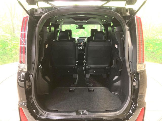 TOYOTA NOAH 2019 Image 31