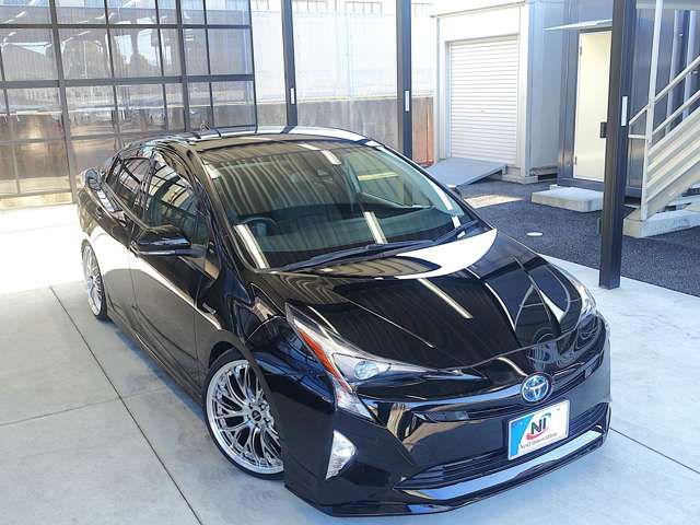 TOYOTA PRIUS 2018 Image 31