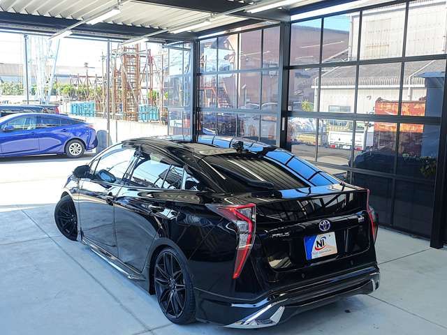 TOYOTA PRIUS 2016 Image 31