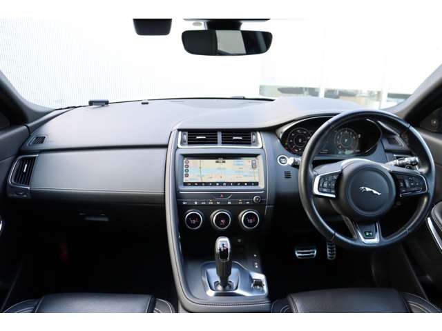 JAGUAR E-PACE 2019 Image 31