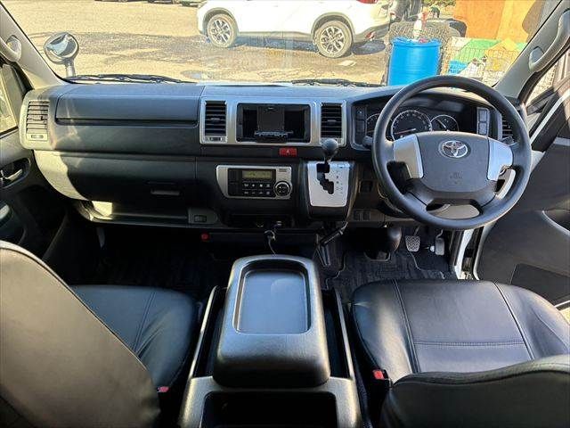 TOYOTA REGIUSACE VAN 1.25T 2018 Image 31