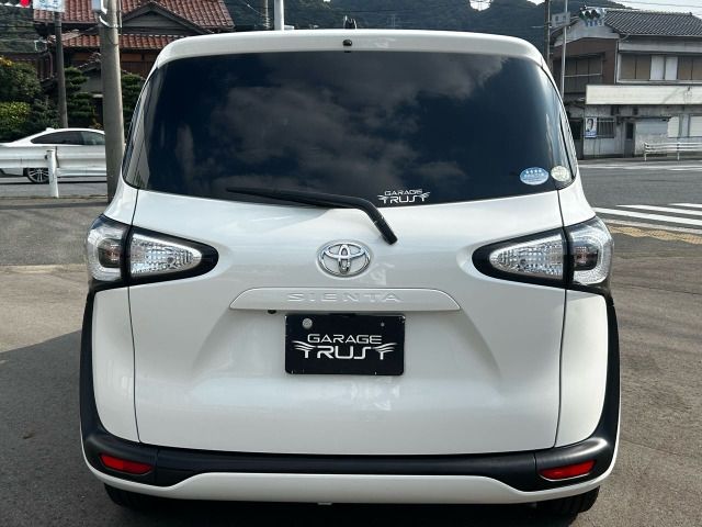 TOYOTA SIENTA 2015 Image 31