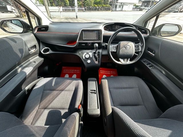 TOYOTA SIENTA 2015 Image 31