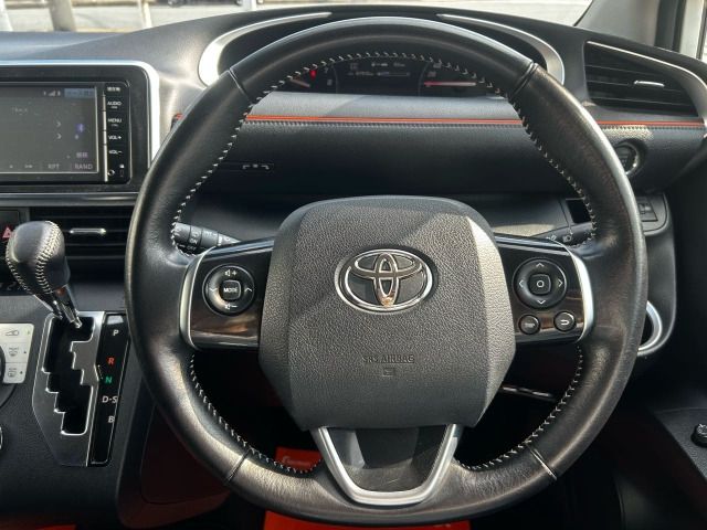 TOYOTA SIENTA 2015 Image 31