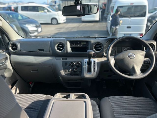 NISSAN NV350 CARAVAN 2019 Image 31