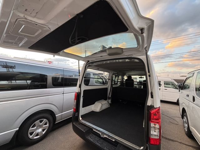 NISSAN NV350 CARAVAN 2019 Image 31