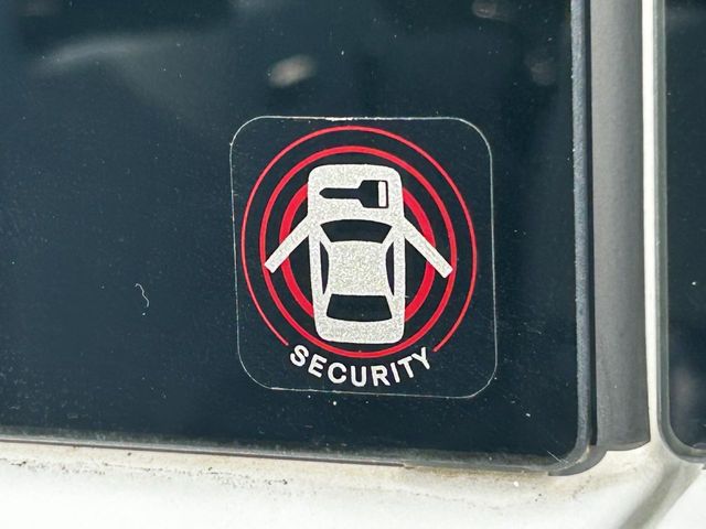 NISSAN NV350 CARAVAN 2019 Image 31