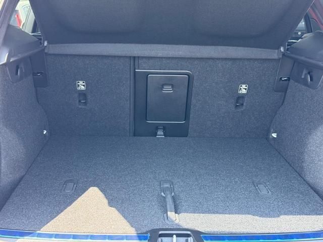 VOLVO XC40 2024 Image 31