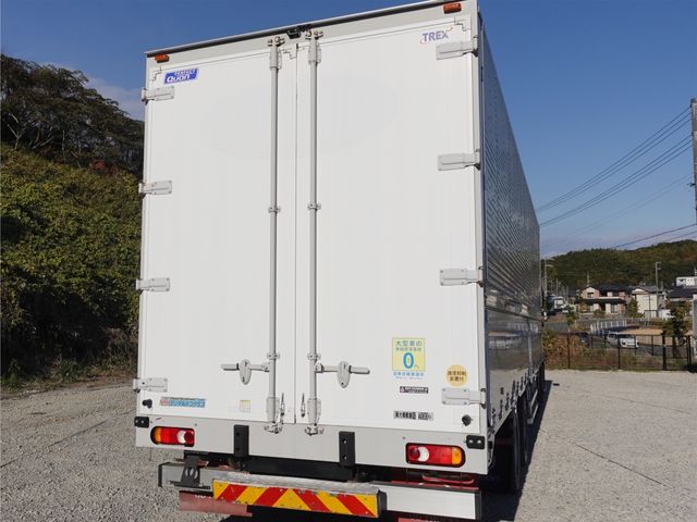 NISSAN DIESEL QUON 2018 Image 31