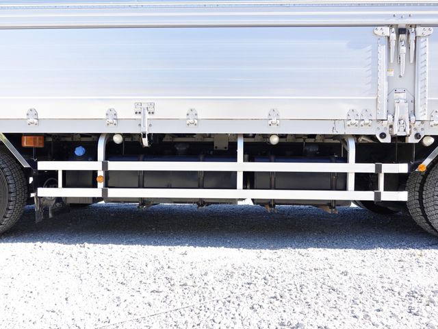 NISSAN DIESEL QUON 2018 Image 31