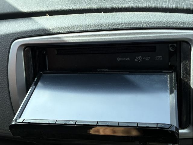 TOYOTA VITZ 2013 Image 31