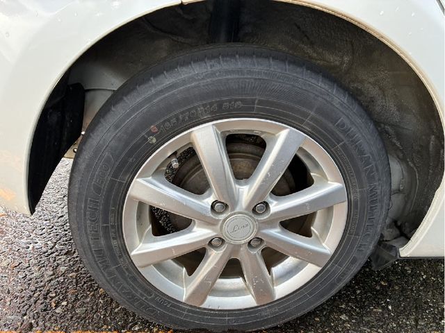 TOYOTA VITZ 2013 Image 31