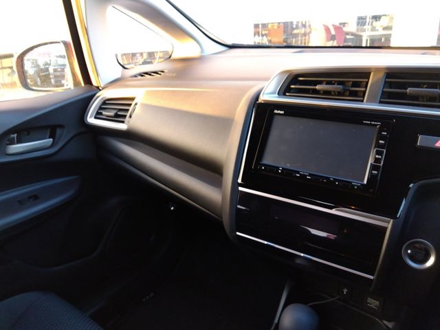 HONDA FIT 2017 Image 31