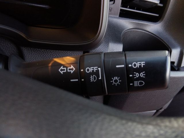 HONDA FIT 2017 Image 31