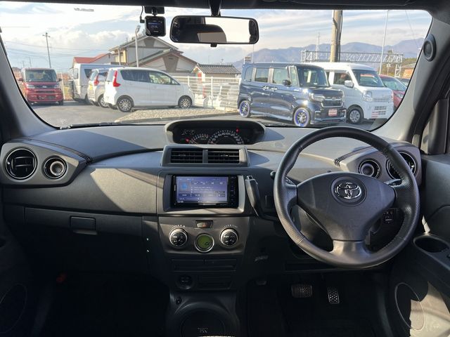 TOYOTA BB 2012 Image 31