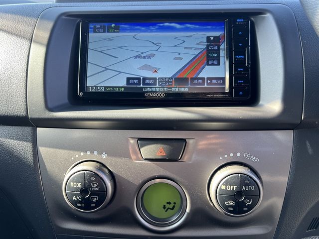 TOYOTA BB 2012 Image 31