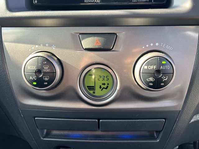 TOYOTA BB 2012 Image 31