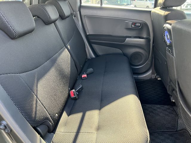 TOYOTA BB 2012 Image 31