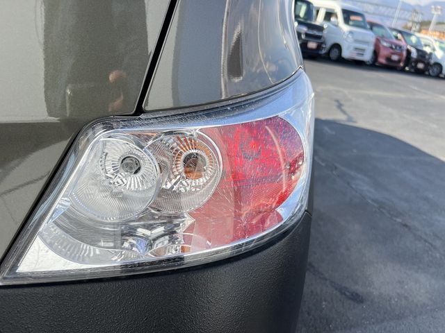 TOYOTA BB 2012 Image 31