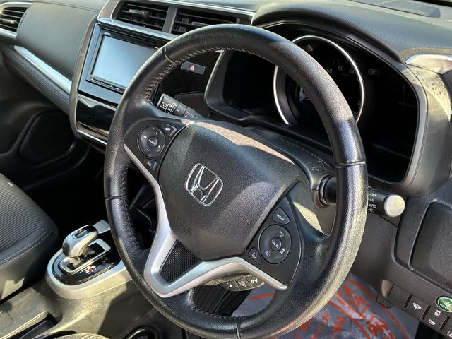 HONDA FIT HYBRID 4WD 2017 Image 31