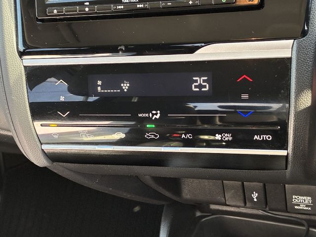 HONDA FIT HYBRID 4WD 2017 Image 31