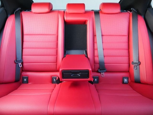 TOYOTA LEXUS IS300H 2023 Image 31