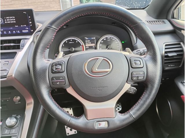 TOYOTA LEXUS NX300 AWD 2018 Image 31