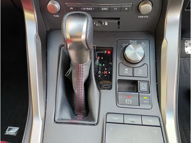 TOYOTA LEXUS NX300 AWD 2018 Image 31