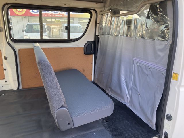 TOYOTA HIACE VAN 2WD 2013 Image 31