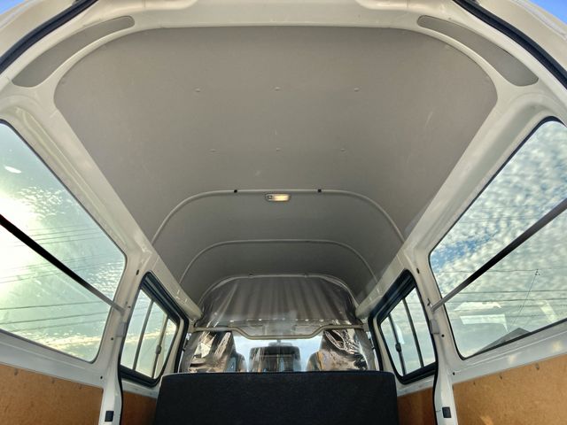 TOYOTA HIACE VAN 2WD 2013 Image 31