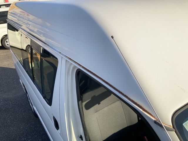 TOYOTA HIACE VAN 2WD 2013 Image 31