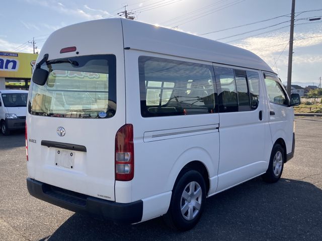 TOYOTA HIACE VAN 2WD 2013 Image 31