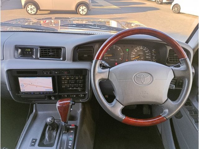 TOYOTA LANDCRUISER WAGON 1997 Image 31
