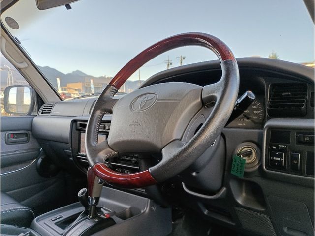 TOYOTA LANDCRUISER WAGON 1997 Image 31