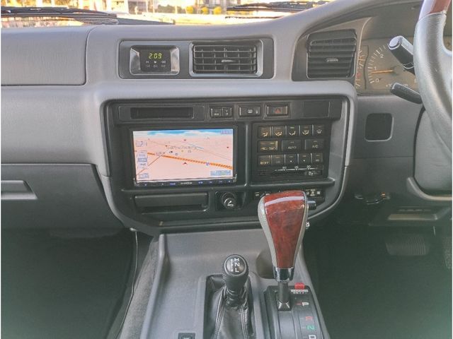 TOYOTA LANDCRUISER WAGON 1997 Image 31