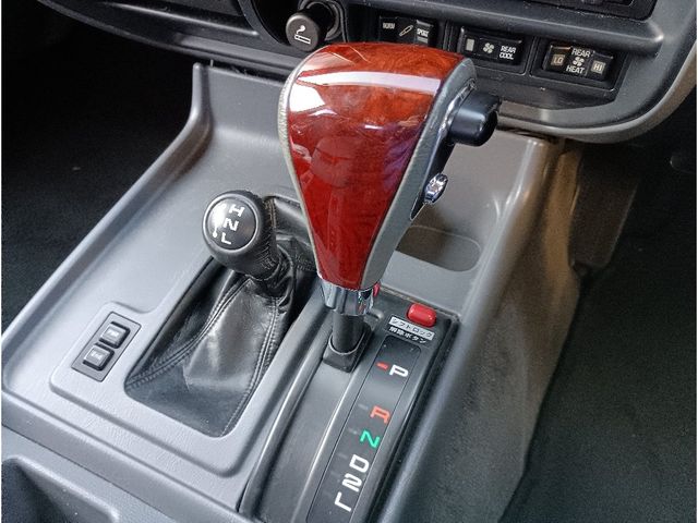 TOYOTA LANDCRUISER WAGON 1997 Image 31