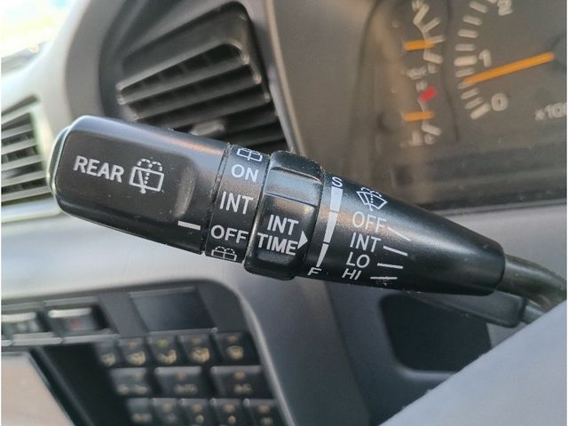 TOYOTA LANDCRUISER WAGON 1997 Image 31