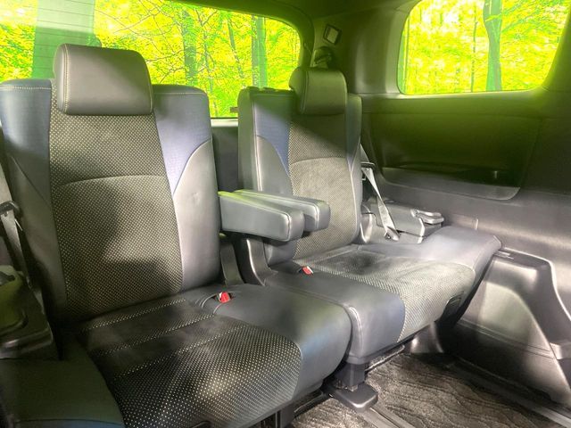 TOYOTA VELLFIRE 2017 Image 31