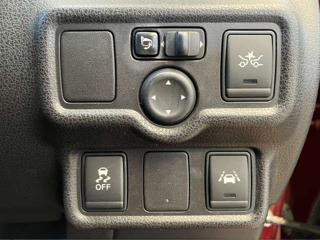 NISSAN NOTE 4WD 2015 Image 31